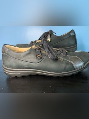 Hartjes Black Lace-Up Leather Sneakers with Side Zipper